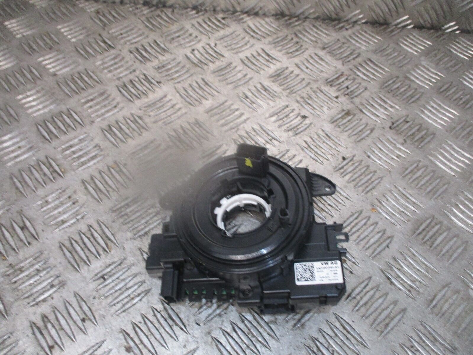 2014 GENUINE VW SCIROCCO STEERING WHEEL SLIP RING CLCOK SQUIB 5K0953569AH - Image 2