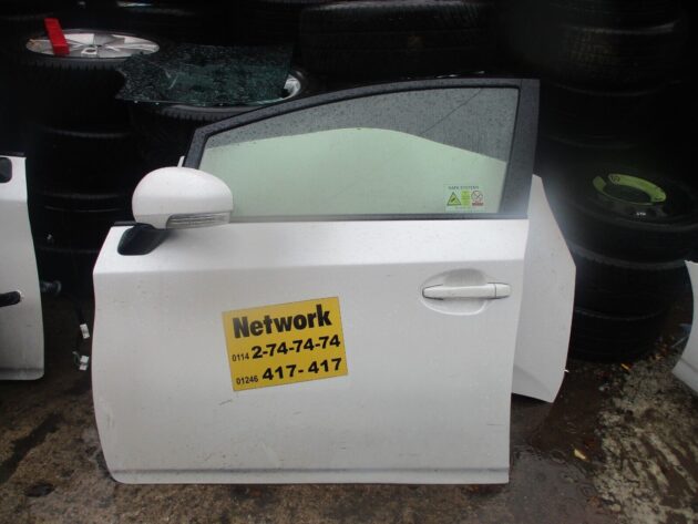2012 GENUINE TOYOTA PRIUS FRONT LEFT PASSENGER SIDE BARE SHELL DOOR - Image 2
