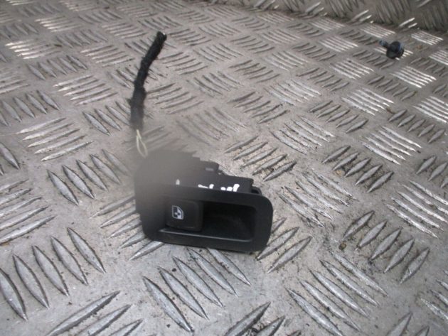 2016 GENUINE VW GOLF MK7 REAR RIGHT DRIVER SIDE DOOR WINDOW SWITCH 5G0868345