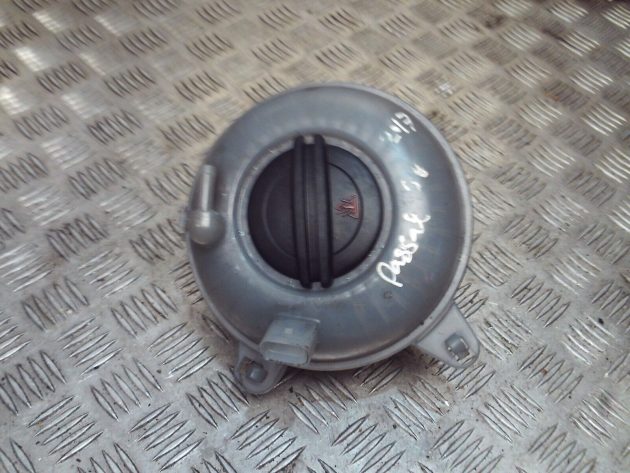 2017 GENUINE VW PASSAT B8 RADIATOR EXPANSION BOTTLE 5Q0121407G - Image 3