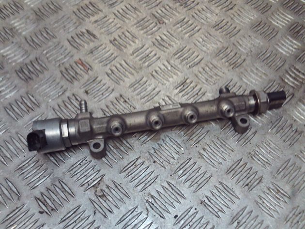2016 GENUINE VW AUDI SEAT SKODA 2.0 TDI INJECTOR FUEL RAIL 04L089G - Image 3