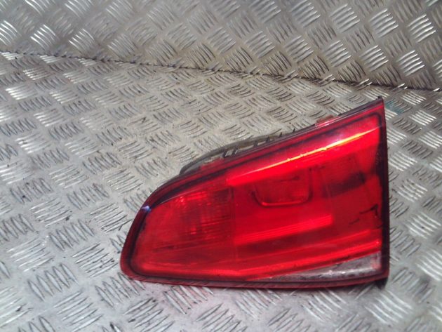 2014 GENUINE VW GOLF MK7 REAR RIGHT DRIVER SIDE INNER TAILLIGHT LAMP 5G0945094N - Image 2