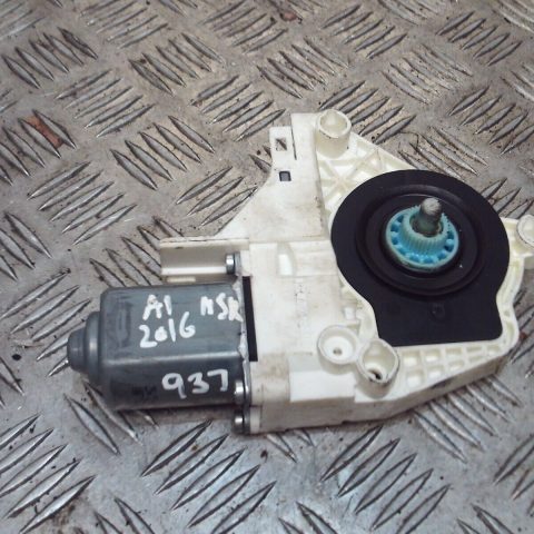 2013 GENUINE AUDI A4 REAR LEFT PASSENGER SIDE WINDOW MOTOR 8K0959811A