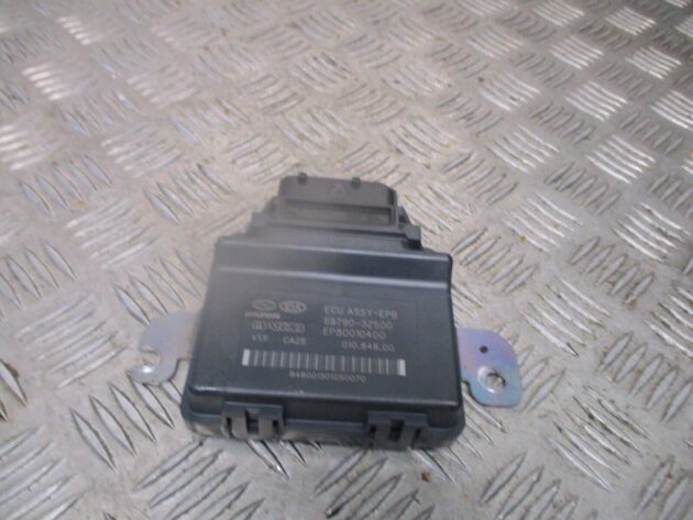 2013 GENUINE HYUNDAI I40 PARKING BRAKE CONTROL MODULE UNIT 59790-3Z500 - Image 3
