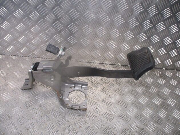 2013 GENUINE HYUNDAI I40 1.7 DIESEL BRAKE PEDAL 32800-3X920 - Image 2