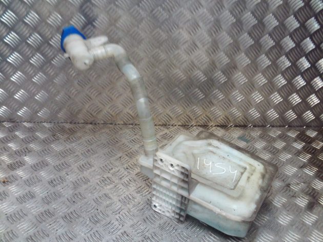 2012 GENUINE AUDI A3 8P FRONT WINDSCREEN WASHER BOTTLE 1K0955453Q - Image 3