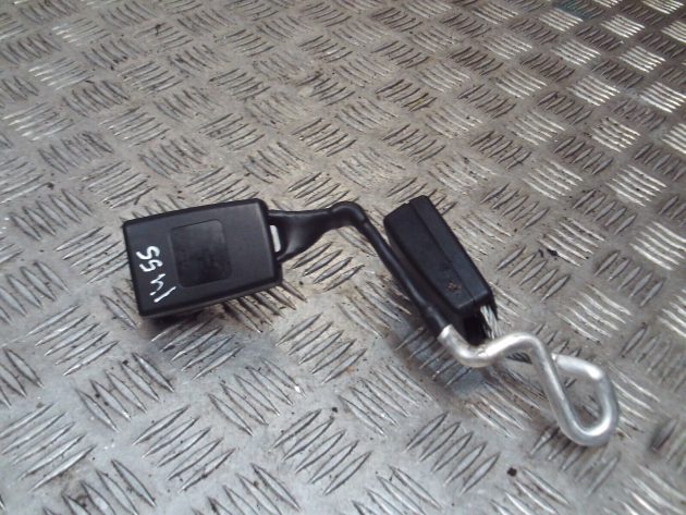 2012 GENUINE AUDI A3 8P REAR TWIN SEAT BELT BUCKLE 8P0857739C - Image 2