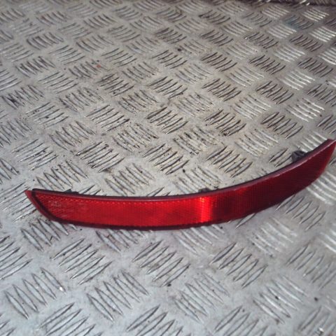 2014 AUDI A3 8V CONVERTIBLE REAR RIGHT SIDE BUMPER REFLECTOR LIGHT 8V5945106A