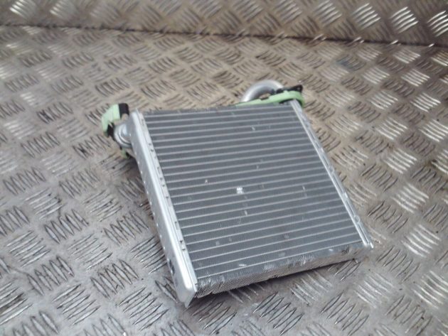 2014 GENUINE AUDI A3 8V VALEO HEATER MATRIX RADIATOR 5Q0819031 - Image 2