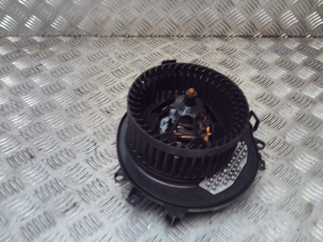 2014 GENUINE AUDI A3 8V HEATER BLOWER FAN MOTOR 5Q0819021B