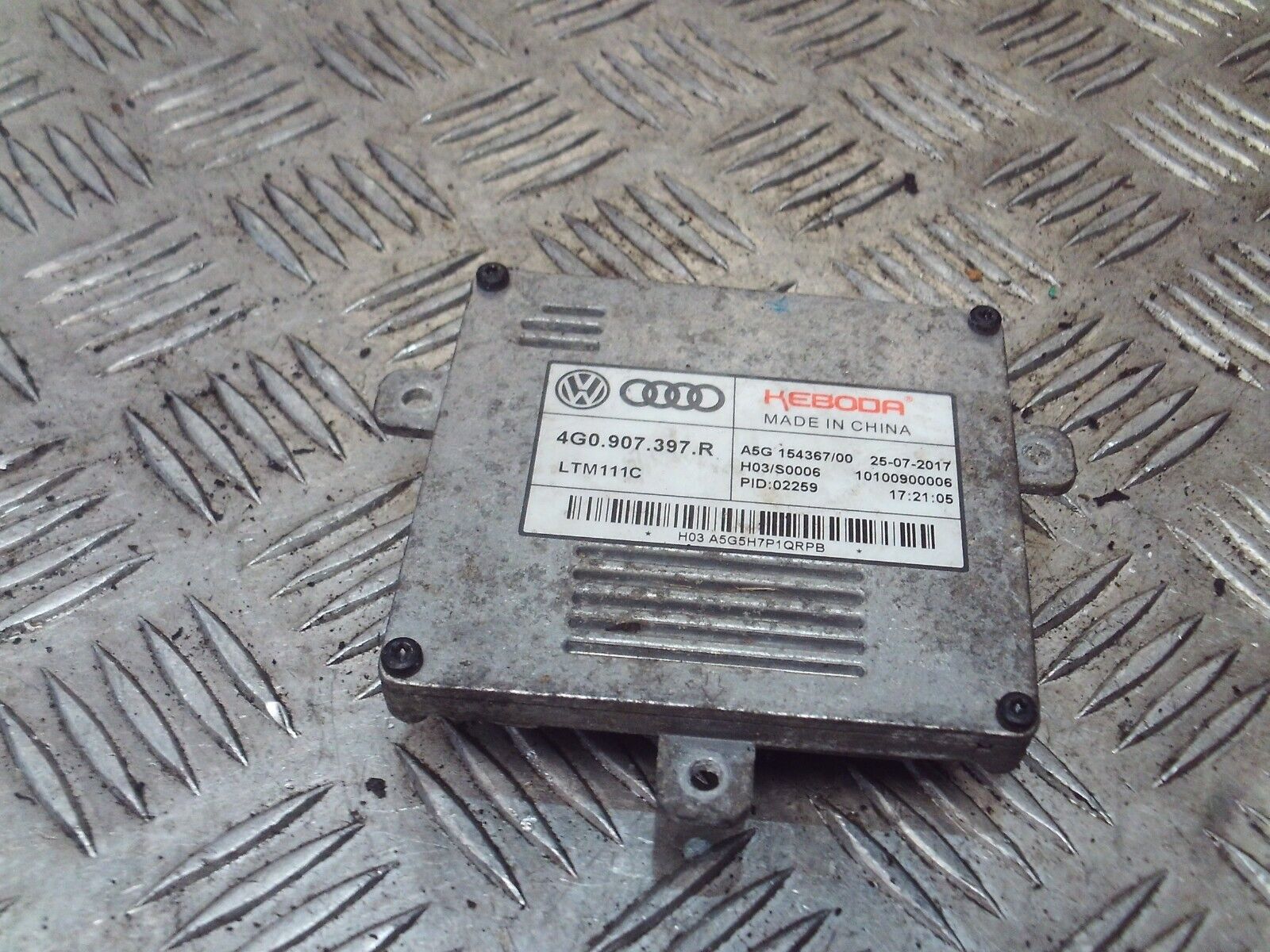 2015 GENUINE AUDI SKODA DAY TIME RUNNING LIGHT 4G0907397R