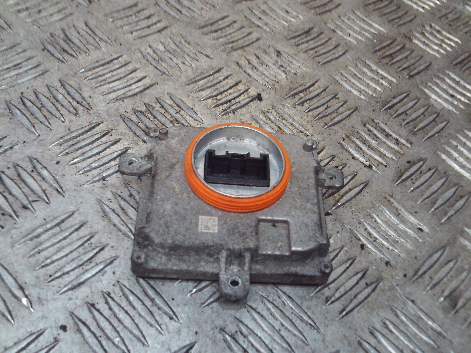 2015 GENUINE AUDI SKODA DAY TIME RUNNING LIGHT 4G0907397R - Image 2