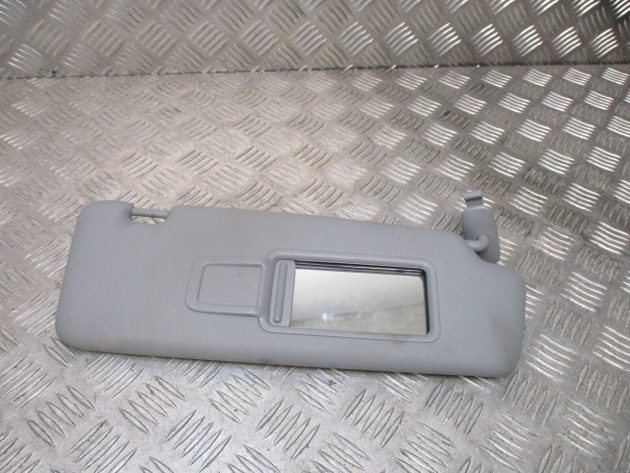 2016 GENUINE AUDI A3 8V FRONT RIGHT DRIVER SIDE SUNVISOR 8V0857552A - Image 2