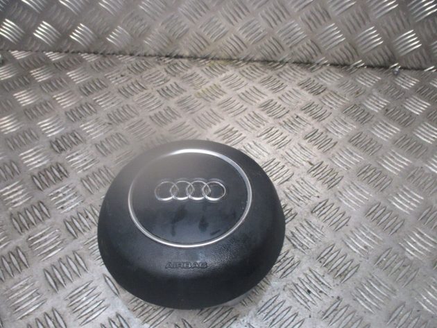 2013 GENUINE AUDI A3 8V FRONT RIGHT DRIVERS SIDE STEERING WHEEL BAG 8V0880201AL