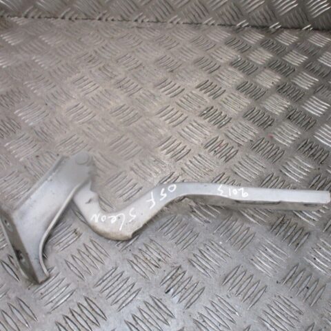 2013 GENUINE SEAT LEON FRONT RIGHT DRIVER SIDE BONNET HINGE 5F0823302A