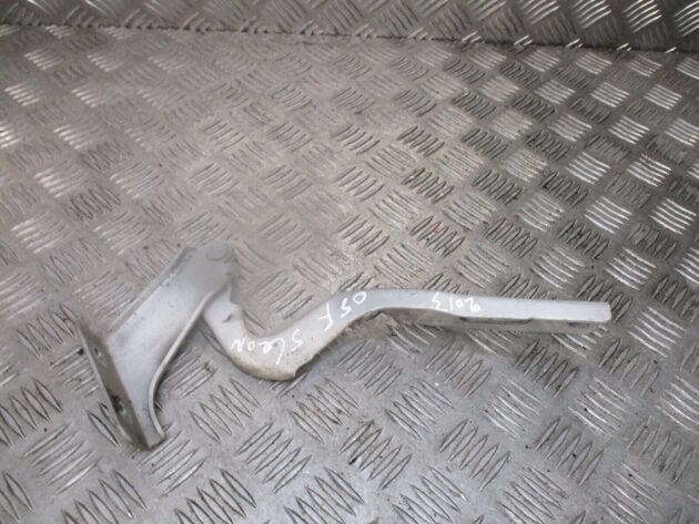 2013 GENUINE SEAT LEON FRONT RIGHT DRIVER SIDE BONNET HINGE 5F0823302A