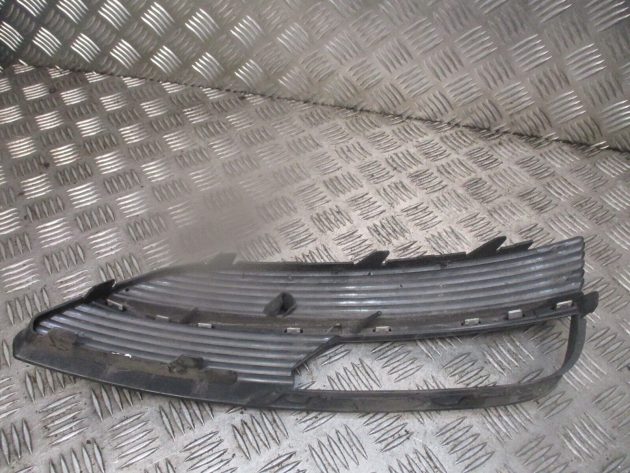 2014 GENUINE AUDI A3 8V FRONT LEFT PASSENGER SIDE LOWER BUMPER GRILL 8V3807681A - Image 3