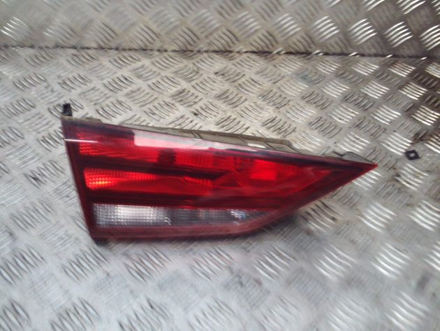 2015 GENUINE AUDI A3 8V 3DOOR INNER LEFT PASSENGER SIDE TAILLIGHT LAMP 8V5945093 - Image 2