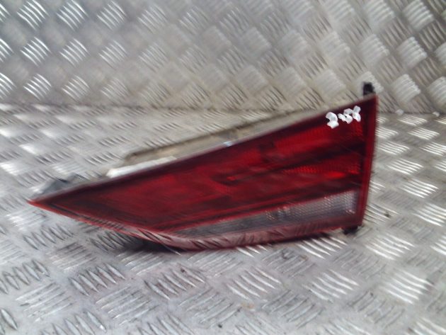 2015 AUDI A3 8V 3DOOR INNER REAR RIGHT DRIVER SIDE TAILLIGHT LAMP 8V5945094 - Image 2