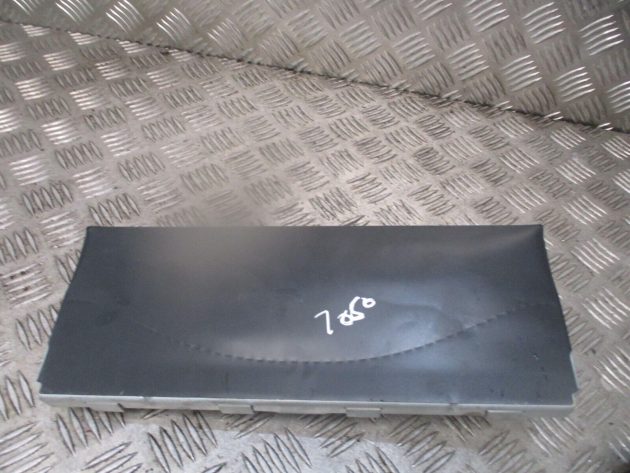 2014 GENUINE AUDI A3 8V FRONT RIGHT DRIVER SIDE KNEE BAG 8V2880841C
