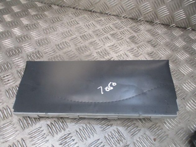 2014 GENUINE AUDI A3 8V FRONT RIGHT DRIVER SIDE KNEE BAG 8V2880841C - Image 2