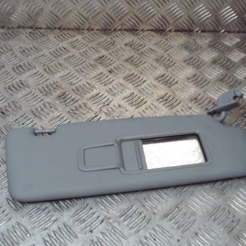 2015 GENUINE AUDI A3 8V FRONT RIGHT DRIVER SIDE SUNVISOR 8V0857552