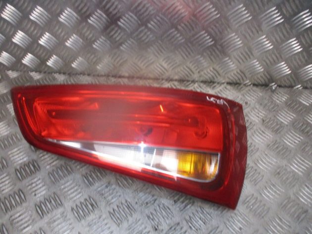 2016 GENUINE AUDI A1 8X 5DOOR REAR RIGHT DRIVER SIDE TAILLIGHT LAMP 8X0945094D - Image 2