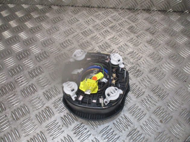 2014 GENUINE AUDI A3 8V FRONT RIGHT DRIVERS SIDE STEERING WHEEL BAG 8V0880201BB - Image 3