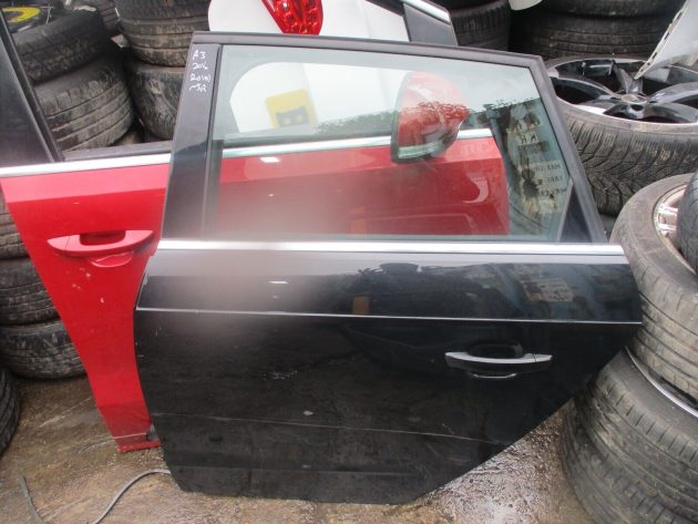 2016 GENUINE AUDI A3 8V REAR LEFT PASSENGER SIDE BARE SHELL DOOR NSR - Image 3