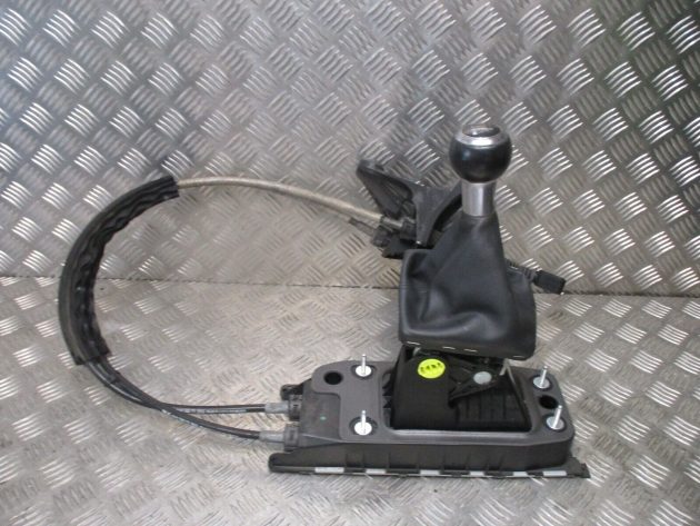 2016 GENUINE AUDI A3 8V 6 SPEED GEAR SELECTOR LINKAGE 5Q0711049AP
