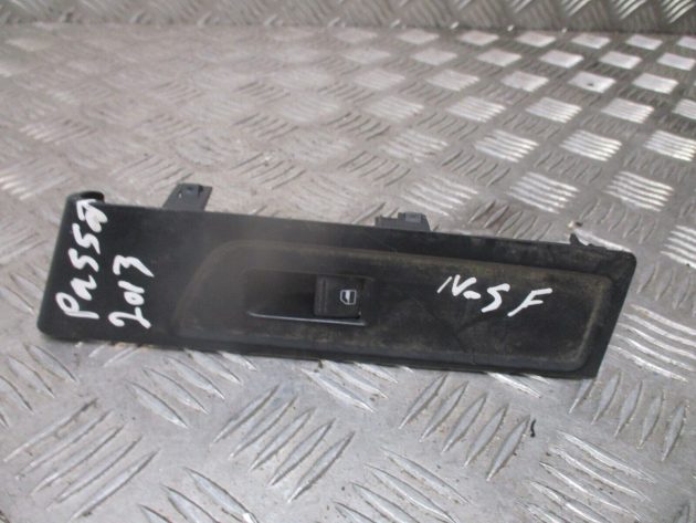 2013 GENUINE VW PASSAT B7 FRONT LEFT PASSENGER SIDE WINDOW SWITCH 3AC857857 - Image 2