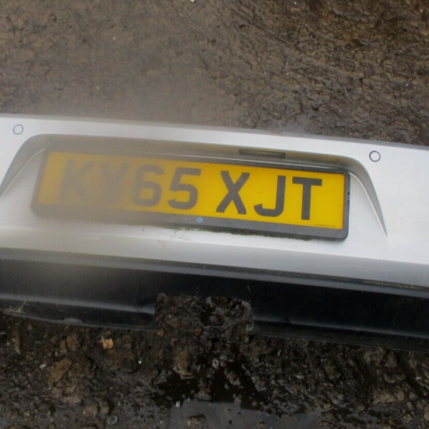2016 GENUINE VW GOLF MK7 REAR COMPLETE BUMPER WITH SENSOR