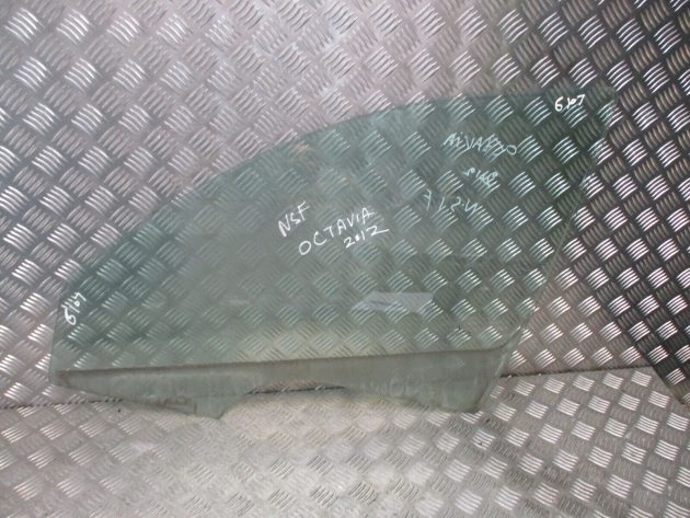 2012 GENUINE SKODA OCTAVIA FRONT LEFT PASSENGER SIDE DOOR WINDOW GLASS NSF - Image 2