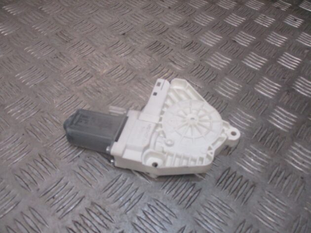 2013 GENUINE VW SHARAN REAR LEFT PASSENGER SIDE WINDOW MOTOR 8K0959802B