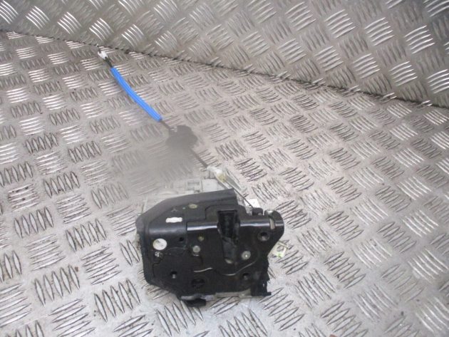2011 GENUINE AUDI A4 FRONT LEFT PASSENGER SIDE DOOR LOCK MECHANISM 8J2837015C - Image 3