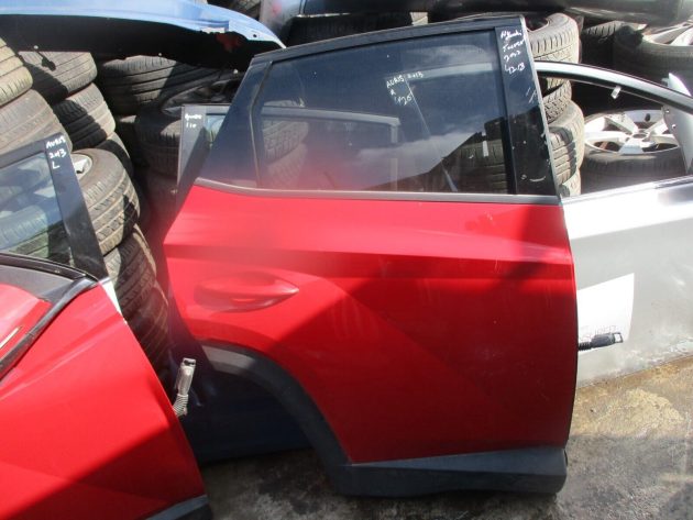 2022 GENUINE HYUNDAI TUCSON REAR RIGHT DRIVER SIDE BARE SHELL DOOR OSR - Image 3