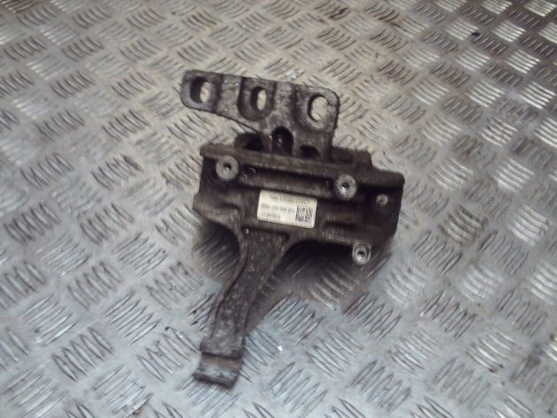 2015 GENUINE VW GOLF MK7 FRONT RIGHT DRIVER SIDE ENGINE MOUNT 5Q01995262BH