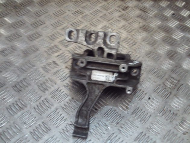 2017 GENUINE AUDI Q2 FRONT RIGHT DRIVER SIDE ENGINE MOUNT 5Q0199262BH - Image 2