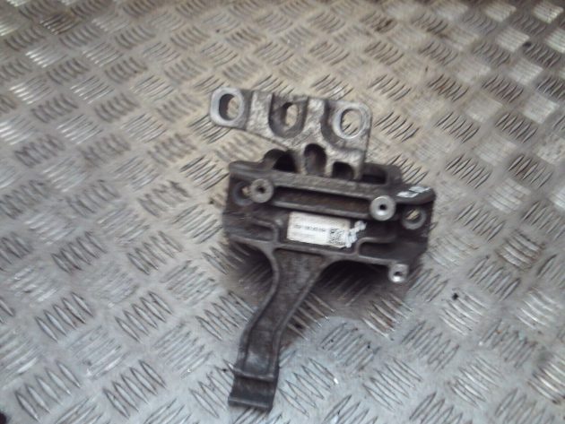 2017 GENUINE AUDI Q2 FRONT RIGHT DRIVER SIDE ENGINE MOUNT 5Q0199262BH - Image 3