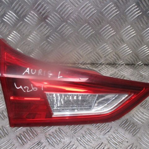 2015 GENUINE TOYOTA AURIS REAR LEFT PASSANGER SIDE TAILLIGHT LAMP