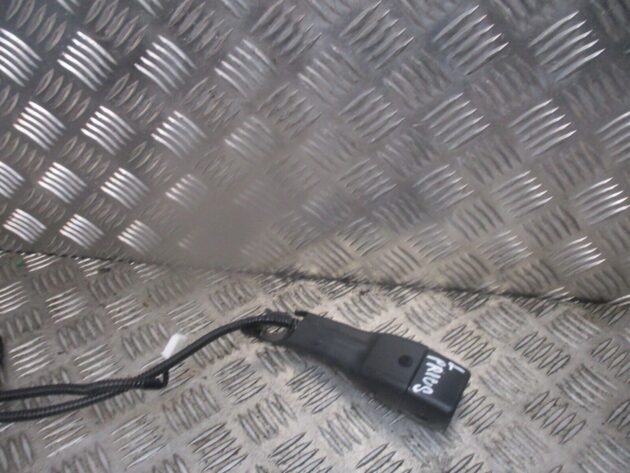 2019 GENUINE TOYOTA PRIUS FRONT LEFT PASSENGER SIDE SEAT BELT BUCKLE STALK