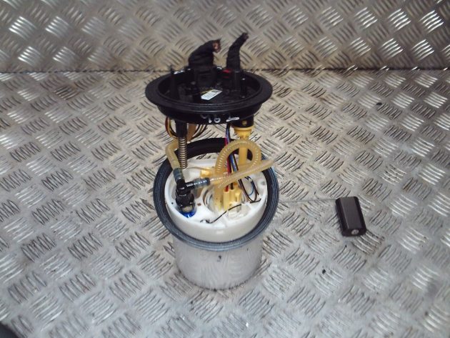 2017 GENUINE AUDI Q2 IN TANK FUEL PUMP SENDER UNIT 5Q0919050AP - Image 2