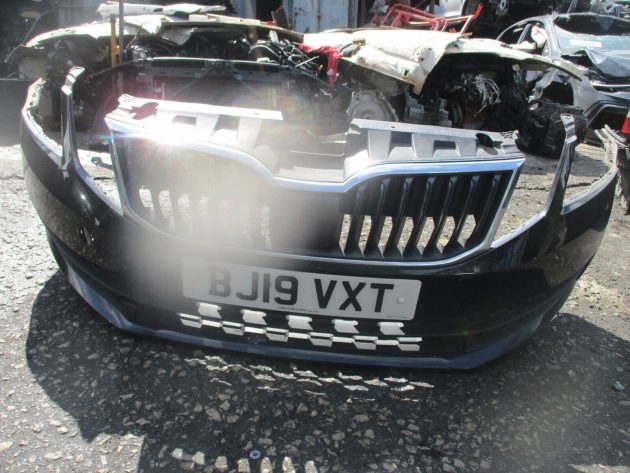 2019 GENUINE SKODA OCTAVIA FRONT COMPLETE BUMPER