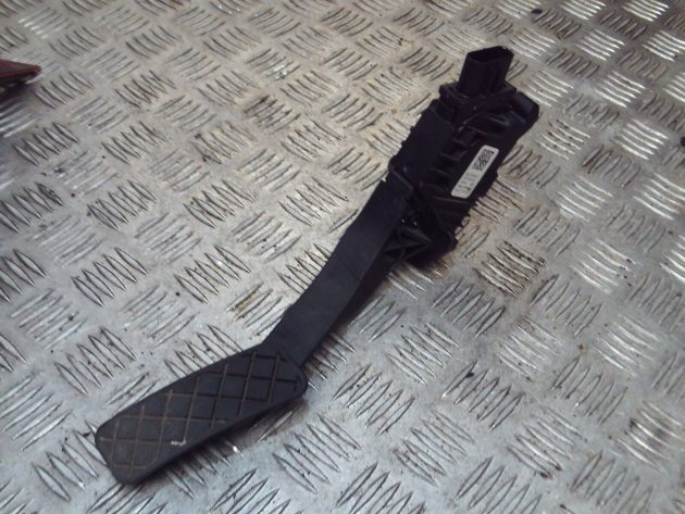2018 GENUINE VW TIGUAN ACCELERATOR THROTTLE PEDAL 5Q2723503D - Image 3