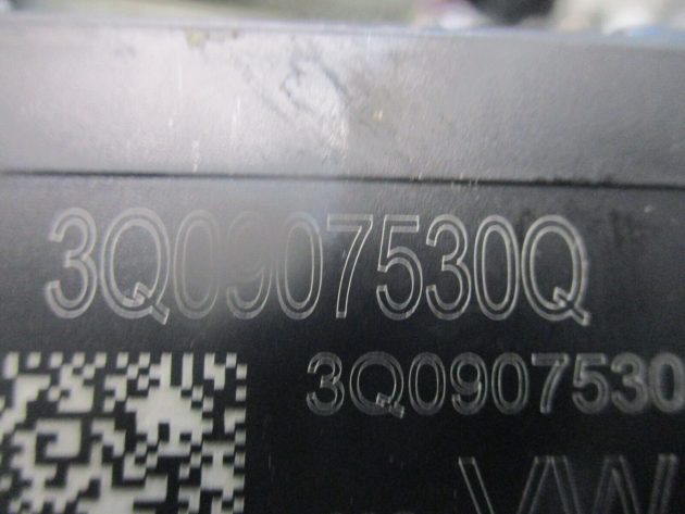 2018 GENUINE VW TIGUAN GATEWAY CONTROL MODULE UNIT ECU 3Q0907530Q - Image 2