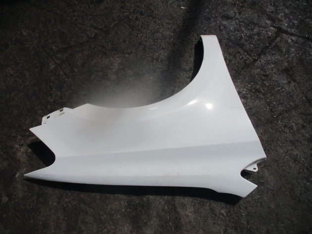 2011 GENUINE VW POLO FRONT RIGHT DRIVER SIDE WING FENDER OSF - Image 2