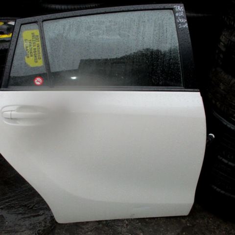 2014 GENUINE TOYOTA VERSO REAR RIGHT DRIVER SIDE BARE SHELL DOOR OSR