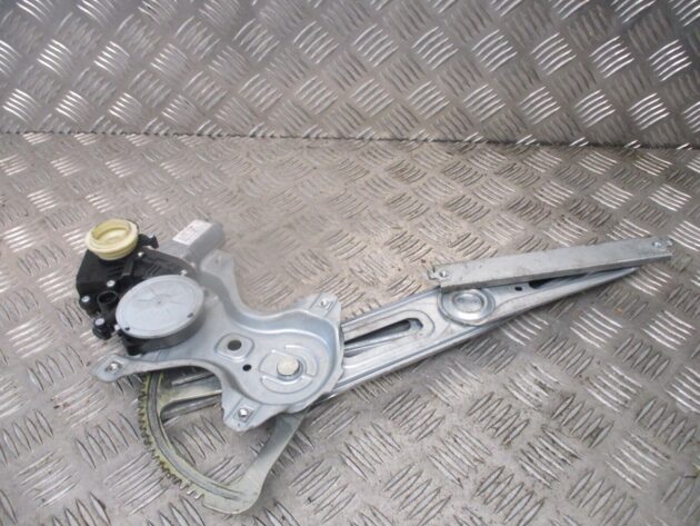 2007 GENUINE TOYOTA YARIS FRONT RIGHT DRIVER SIDE WINDOW REGULATER 85701-0F010