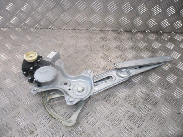2007 GENUINE TOYOTA YARIS FRONT RIGHT DRIVER SIDE WINDOW REGULATER 85701-0F010 - Image 3