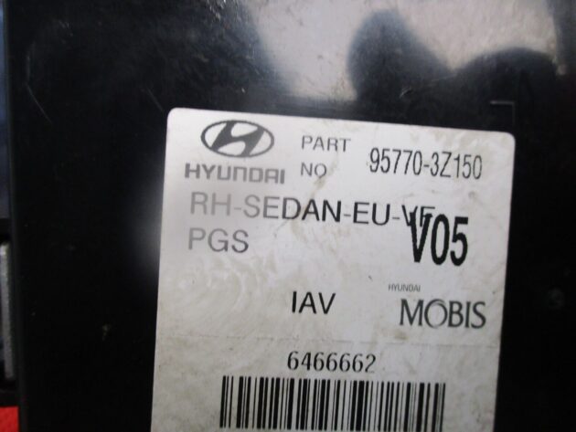 2013 GENUINE HYUNDAI I40 BLIND SPOT MODULE 95770-3Z150 - Image 2
